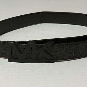 Like New Michael Kors Mens Belt Size 32